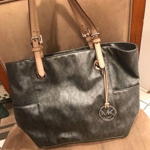 Michael Kors Jet setter